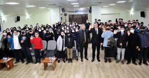 Başkan Sezer, Mecit Kavan İmam Hatip Ortaokulu öğrencileri ile buluştu