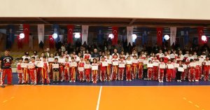 108 sporcu, bir üst kuşağa terfi etmenin mutluluğunu yaşadı