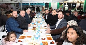 Başkan Büyükakın, ‘’Rabbim bizi Ramazan’a kavuşturduğu gibi Bayrama da kavuştursun’’