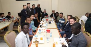 Ellibeş, bu kez öğrenci iftarındaydı