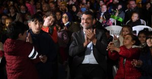 BAŞKAN KOCAMAN ÇOCUKLARIN GÖNLÜNE TAHT KURDU