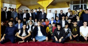 “Gençler Geleceğimiz İftara Geleceğiz”