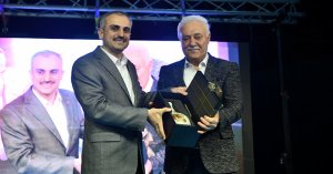 Nihat Hatipoğlu, Çayırova'da Ramazan etkinliğine konuk oldu
