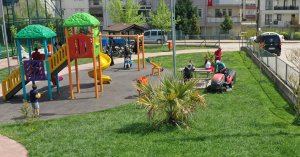 Başiskele’de Park ve Bahçelere Bahar Geldi
