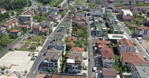 Başiskele’de 4 Cadde Boydan Boya Asfaltlandı