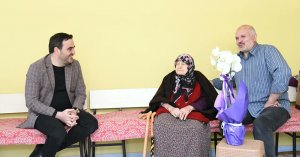 Başkan Özlü'den Anneler Günü'nde Anlamlı Ziyaretler