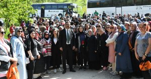 Başiskele’de Anneler Kısa Bir Mola Verdi   