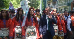 Büyükakın, Dünya Çiftçiler Günü kapsamında yürüyüşe katıldı