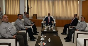 Vali Yavuz, Önce Fabrika Sonra Okul Ziyareti Gerçekleştirdi