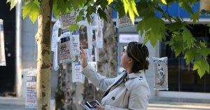 Cumhuriyet Bulvarında 5 bin kitabı 5 dakikada topladılar