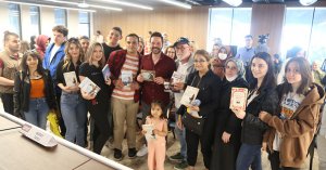 Murat Tavlı, ‘’Kitap yazmak uzaktaki insanlarla aile olmaktır’’