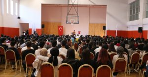 Derince'de 19 Mayıs törenle kutlandı