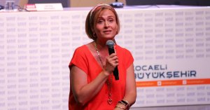 Ceyda Düvenci: Her şeye yetişemiyorum