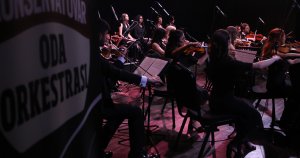 Oda Orkestrası muhteşem performansıyla  seyirciyi kendine hayran bıraktı