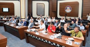 Körfez Belediyesi’nden hayvan yetiştiricilerine büyük destek