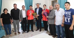 Abi kardeşten karatede büyük başarı