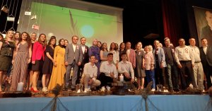 LİSE ÖĞRENCİLERİNİN EŞSİZ ŞİİR DİNLETİSİ