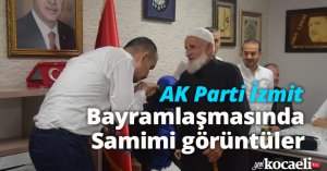 AK Parti İzmit Bayramlaşmasında Samimi görüntüler