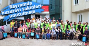 Bayramda huzurevi sakinleri unutulmadı