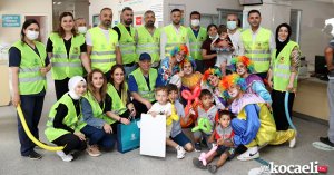 Kocaeli Gönüllüleri’nden çocuk hastalara oyuncak hediyesi