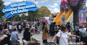 Gölcüklü Çocuklar Bayramda Çok Mutlu