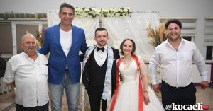 BAŞKAN KOCAMAN MUTLULUKLARA ŞAHİTLİK EDİYOR