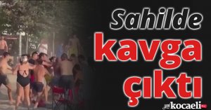 Sahilde kavga çıktı, o anlar kamerada
