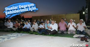 Dualar Deprem Şehitlerimiz İçin