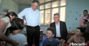 İŞİTME ENGELLİ ÇOCUKLAR SESSİZ DÜNYALARINDAN EĞİTİMLE ÇIKIYOR