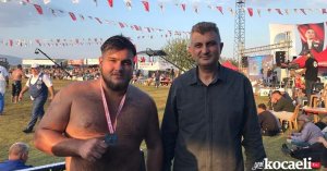 Gölcüklü Yunus Emre Akman Elmalı'da Büyük Orta boya yükseldi