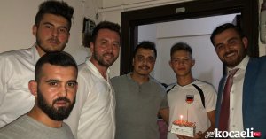 AK Gençlerden sürpriz doğum günü 