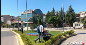 Derince'nin yeşil alanlarına bakım yapılıyor