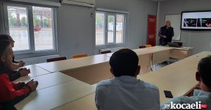 İtfaiyeciler, asansörden kurtarma eğitimi alıyor