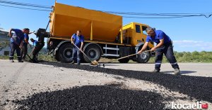 Başiskele'nin yolları sıcak asfaltla konfor kazanıyor