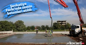 Şevkatiye Parkı’nda zemin betonları atıldı