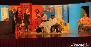 Gölcük'te Tiyatro Keyfini Bu Kez Büyükler Yaşadı