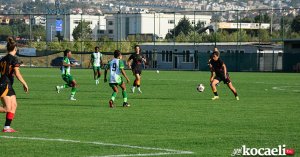 Ödünç ayakkabılarla Galatasaray'ı devirdiler