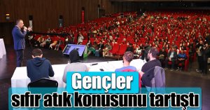 Gençler sıfır atık konusunu tartıştı