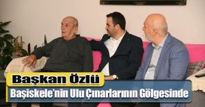 Başkan Özlü Başiskele’nin Ulu Çınarlarının Gölgesinde  