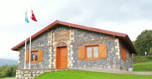 Hem muhtarlık hem kurs merkezi