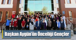 Başkan Aygün’ün Önceliği Gençler