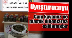 Uyuşturucuyu cam kavanoz ve plastik bidonlarda saklamışlar