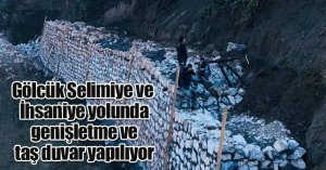 Gölcük Selimiye ve İhsaniye yolunda genişletme ve taş duvar yapılıyor