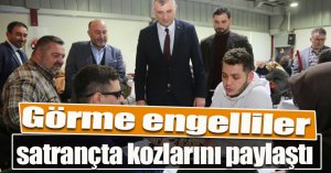 Görme engelliler satrançta kozlarını paylaştı