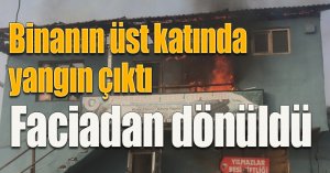 Ahır olarak kullanılan binanın üst katında yangın çıktı, faciadan dönüldü