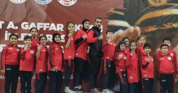 Körfez'in karatecileri Sakarya'dan madalyalarla döndü