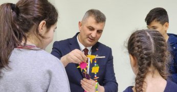 DERS ZİLİ GÖLCÜK’TE SANAT İÇİN ÇALIŞIYOR ETKİNLİKLERİ BAŞLADI