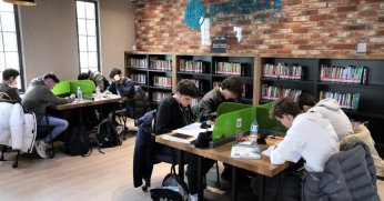 Başiskele'nin ilk halk kütüphanesi: Kitaphane