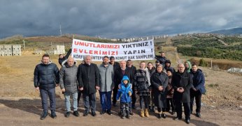 TAHSİN TARHAN: “KÖRFEZ’DE 1500 AİLENİN EVLERİ TESLİM EDİLMELİ”