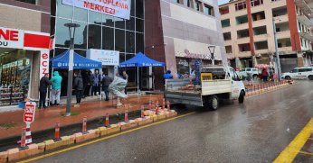 GÖLCÜK BELEDİYESİ DEPREM BÖLGESİ İÇİN YARDIM KAMPANYASI BAŞLATTI   